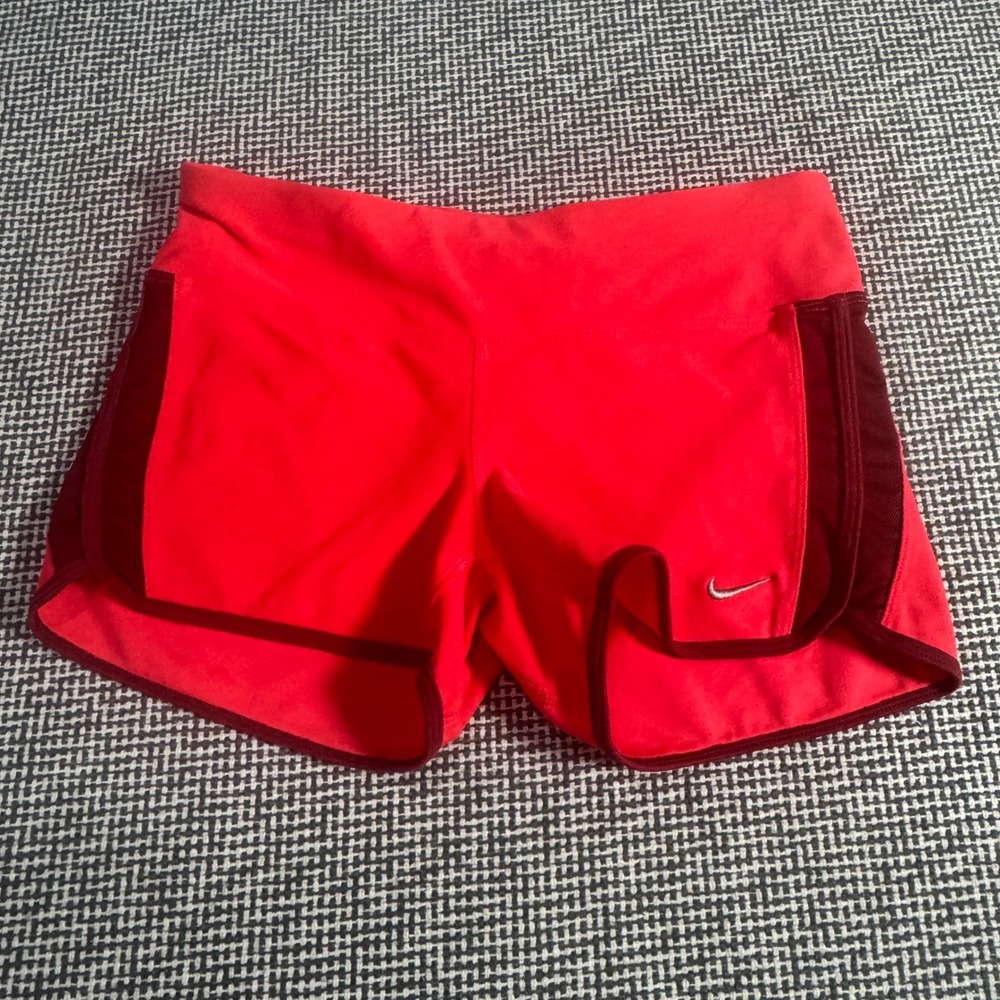 Nike Womens Dri-FIT Running Shorts Neon Crimson Burgundy Size M Sporty Athletic